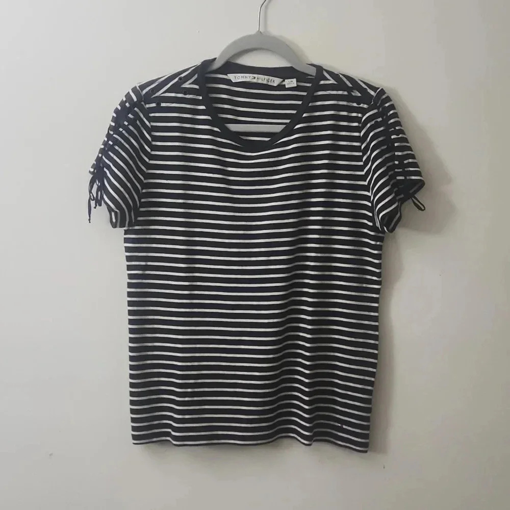 Vintage y2k Tommy Hilfiger stripe tee